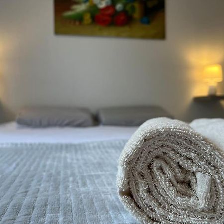 T2 Calme Et Paisible Parking Apartment Carcassonne Bagian luar foto