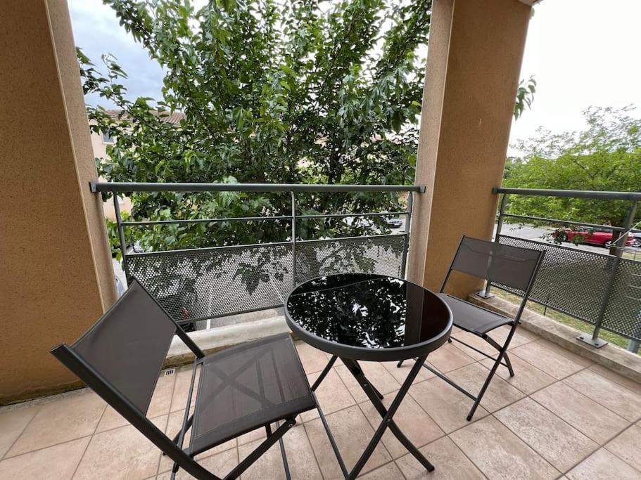 T2 Calme Et Paisible Parking Apartment Carcassonne Bagian luar foto